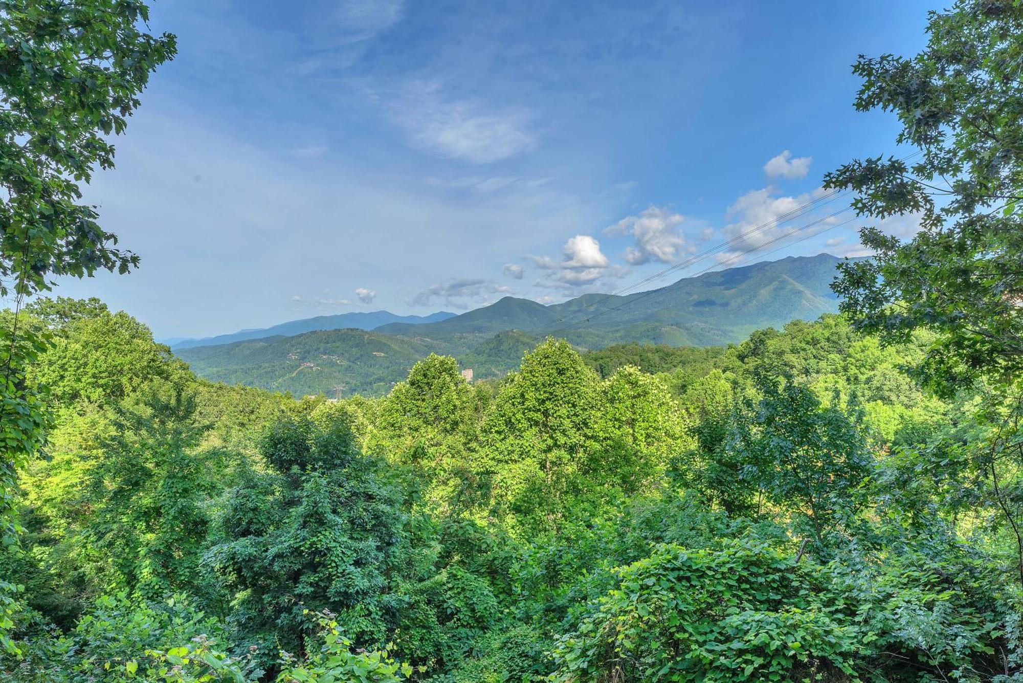 Family Chalet With Sauna, Hottub, Heavenly Views! Mins To Downtown! Gatlinburg Exterior photo