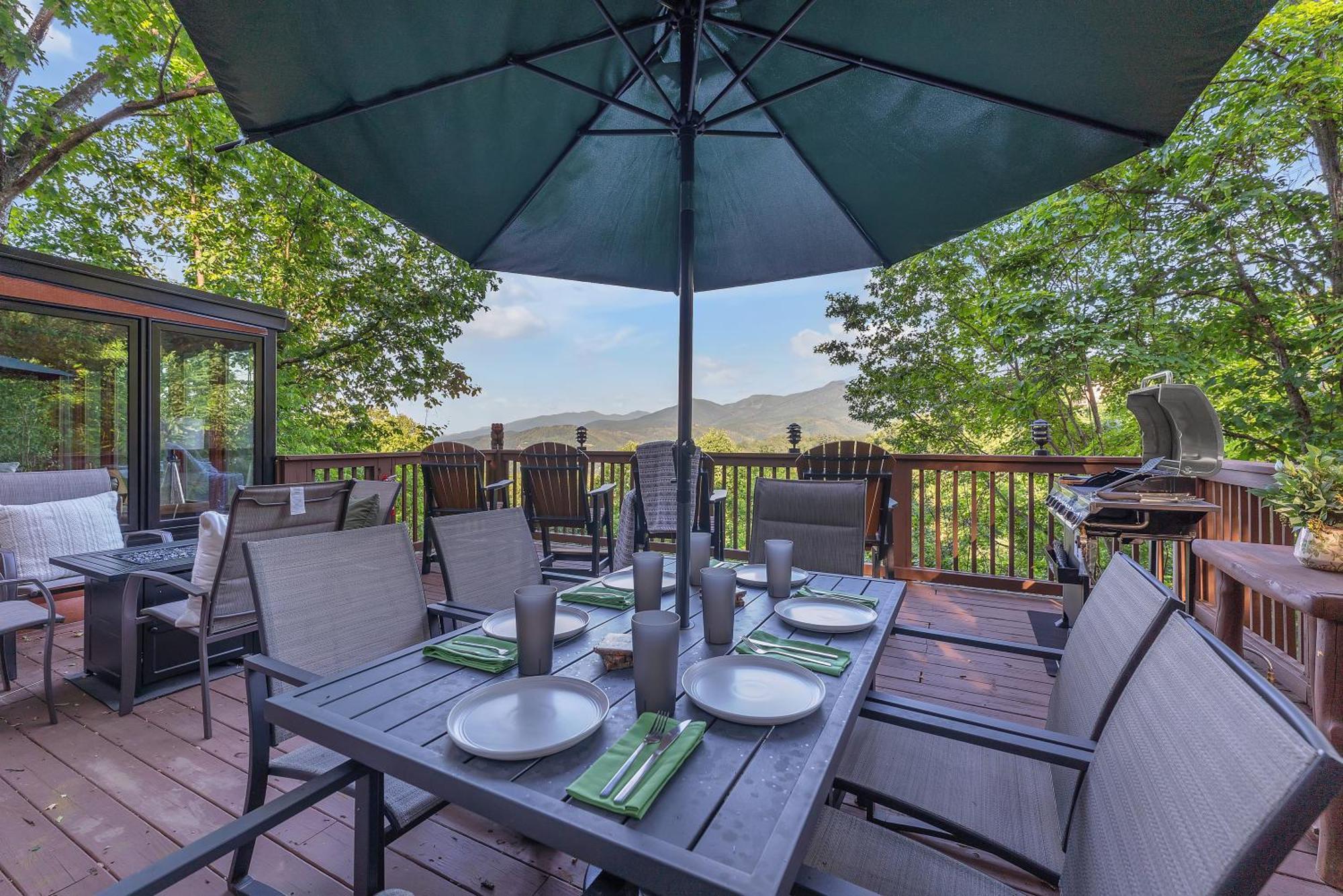 Family Chalet With Sauna, Hottub, Heavenly Views! Mins To Downtown! Gatlinburg Exterior photo